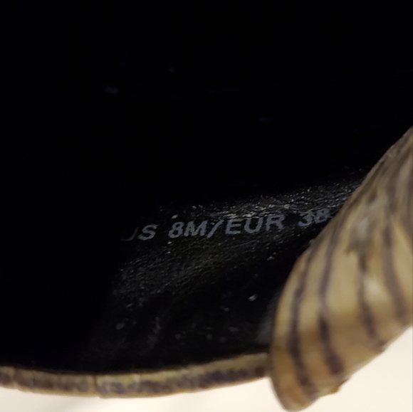 Vince "Ida" Sandals, Gold/Tan/Black, Open Toe, Croc Embossed, Size 8/8.5, EUC - Picture 15 of 15